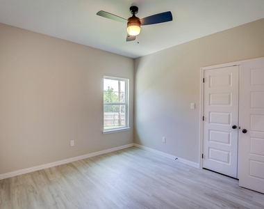 5116 Bonnell Avenue - Photo Thumbnail 30