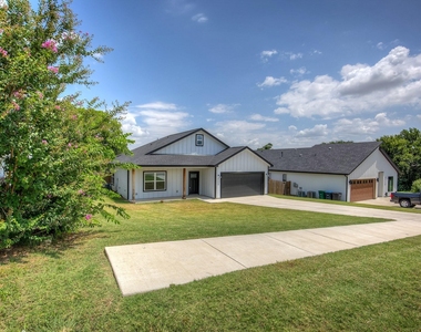 5116 Bonnell Avenue - Photo Thumbnail 1