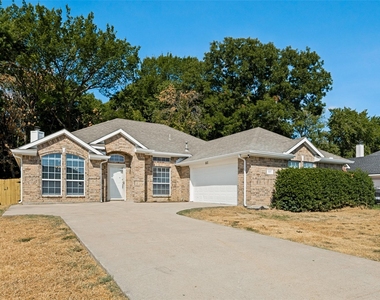 517 Saddlebrook Drive - Photo Thumbnail 1