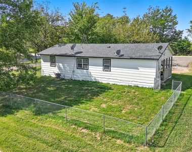 1166 N Business 78 Highway - Photo Thumbnail 15