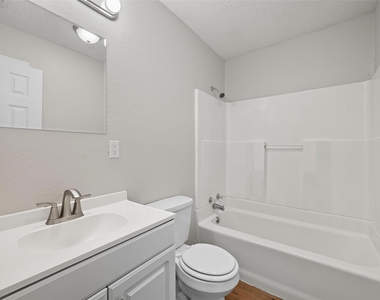 1166 N Business 78 Highway - Photo Thumbnail 12