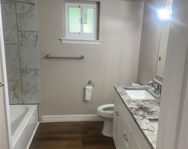 904 Spring Valley Plaza - Photo Thumbnail 12