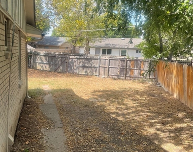 904 Spring Valley Plaza - Photo Thumbnail 17