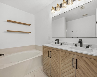 1725 Trego Drive - Photo Thumbnail 20