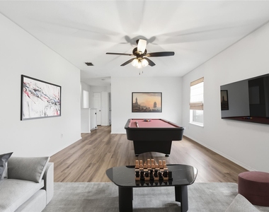 1725 Trego Drive - Photo Thumbnail 16