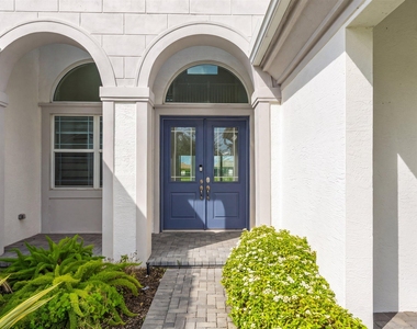 5597 Liberty Lane - Photo Thumbnail 8