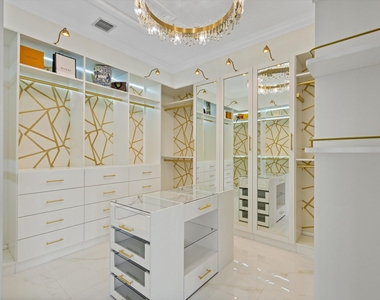 5597 Liberty Lane - Photo Thumbnail 35