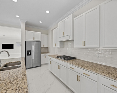 5597 Liberty Lane - Photo Thumbnail 21