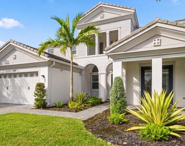 5597 Liberty Lane - Photo Thumbnail 6