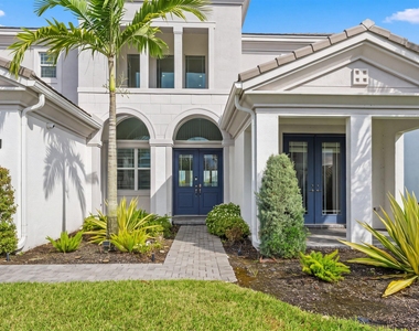 5597 Liberty Lane - Photo Thumbnail 7