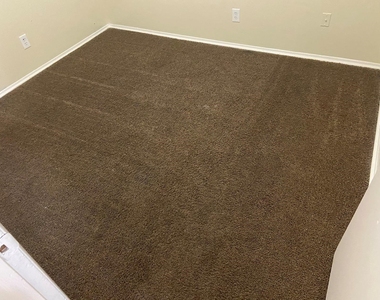 616 W Grubb Drive - Photo Thumbnail 5