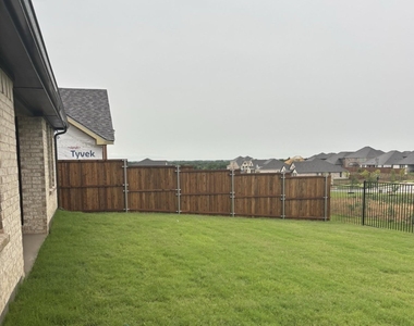2417 Blackwell Street - Photo Thumbnail 22