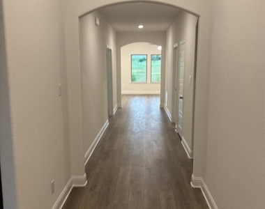 2417 Blackwell Street - Photo Thumbnail 3