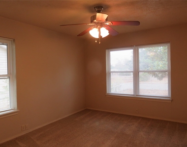 725 W Bullock Street - Photo Thumbnail 28