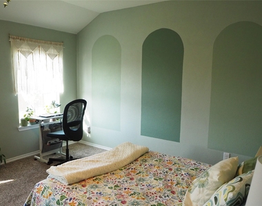 401 Wilson Way - Photo Thumbnail 14