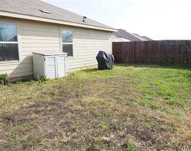 401 Wilson Way - Photo Thumbnail 31