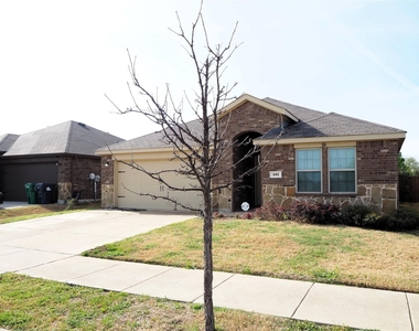 401 Wilson Way - Photo Thumbnail 3