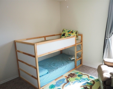 401 Wilson Way - Photo Thumbnail 23