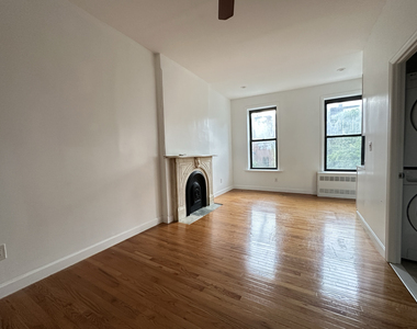 166 Macon Street - Photo Thumbnail 4