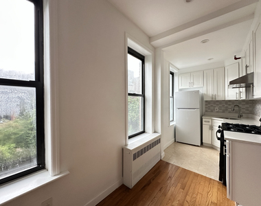 166 Macon Street - Photo Thumbnail 6