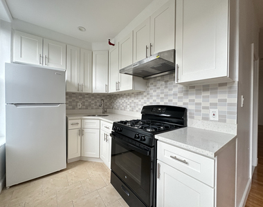 166 Macon Street - Photo Thumbnail 7