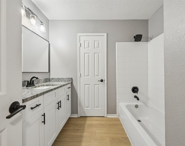 753 Summerfield Drive - Photo Thumbnail 28