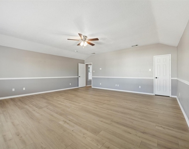753 Summerfield Drive - Photo Thumbnail 31