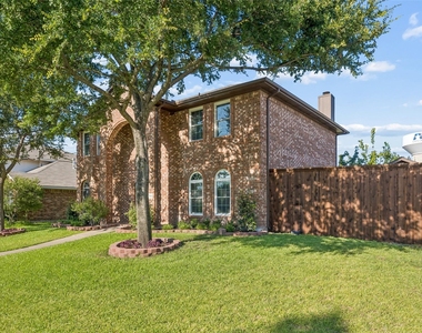 753 Summerfield Drive - Photo Thumbnail 6