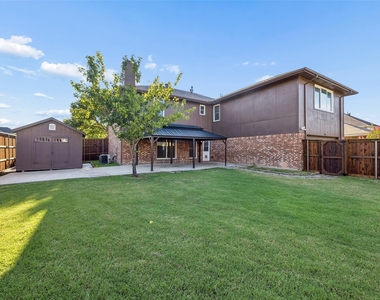 753 Summerfield Drive - Photo Thumbnail 38