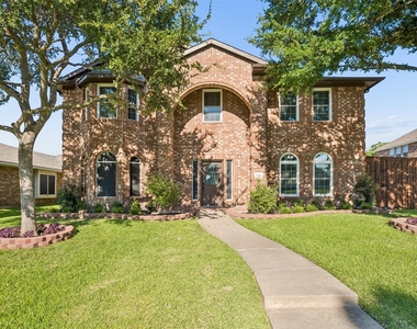 753 Summerfield Drive - Photo Thumbnail 5