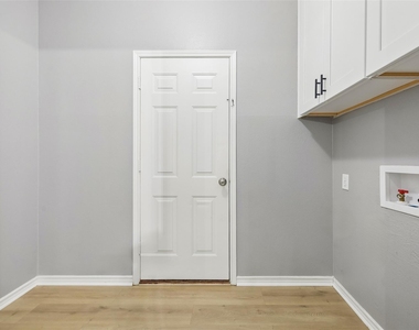 753 Summerfield Drive - Photo Thumbnail 34
