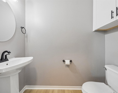 753 Summerfield Drive - Photo Thumbnail 17
