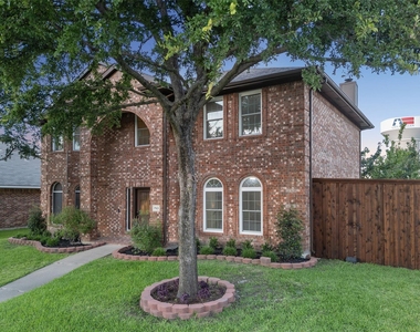 753 Summerfield Drive - Photo Thumbnail 1