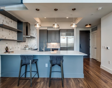 3611 Congress Avenue - Photo Thumbnail 7