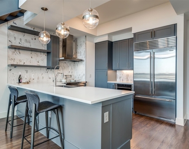 3611 Congress Avenue - Photo Thumbnail 8