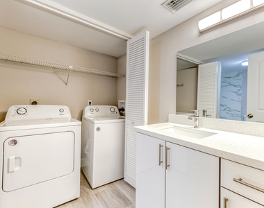 230 Se 10th Street - Photo Thumbnail 20