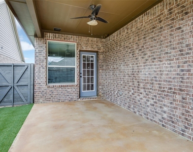 1708 Cole Lane - Photo Thumbnail 18