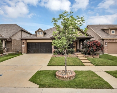 1708 Cole Lane - Photo Thumbnail 2