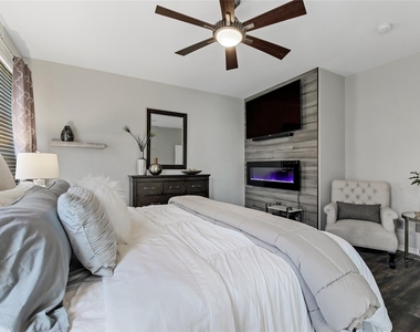 1708 Cole Lane - Photo Thumbnail 13