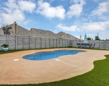 1708 Cole Lane - Photo Thumbnail 19
