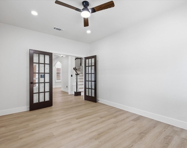 652 Allen Road - Photo Thumbnail 3