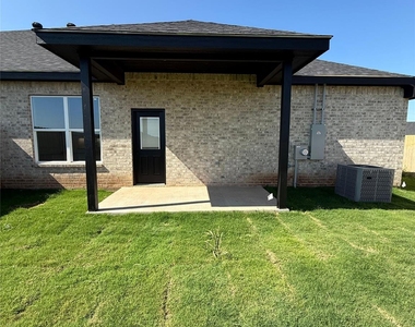 316 Woodstock Lane - Photo Thumbnail 19