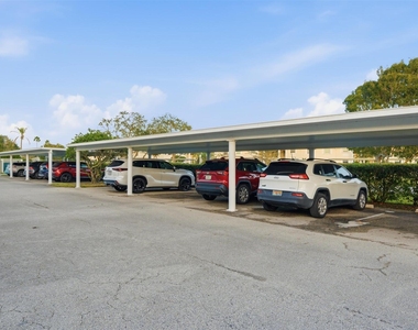 428 Grove Isle Circle - Photo Thumbnail 20