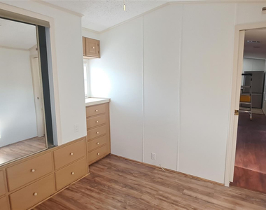 5362 Se 65th Avenue - Photo Thumbnail 11