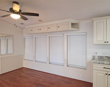 5362 Se 65th Avenue - Photo Thumbnail 7