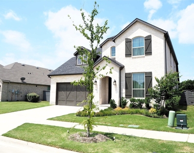 5009 Shadetree Street - Photo Thumbnail 2
