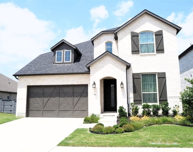 5009 Shadetree Street - Photo Thumbnail 3