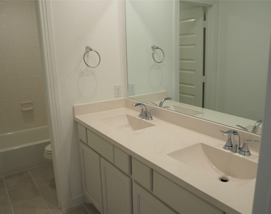 5009 Shadetree Street - Photo Thumbnail 31