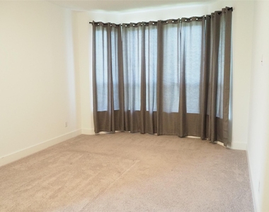 5009 Shadetree Street - Photo Thumbnail 11