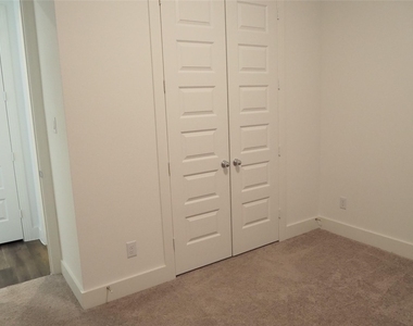 5009 Shadetree Street - Photo Thumbnail 24